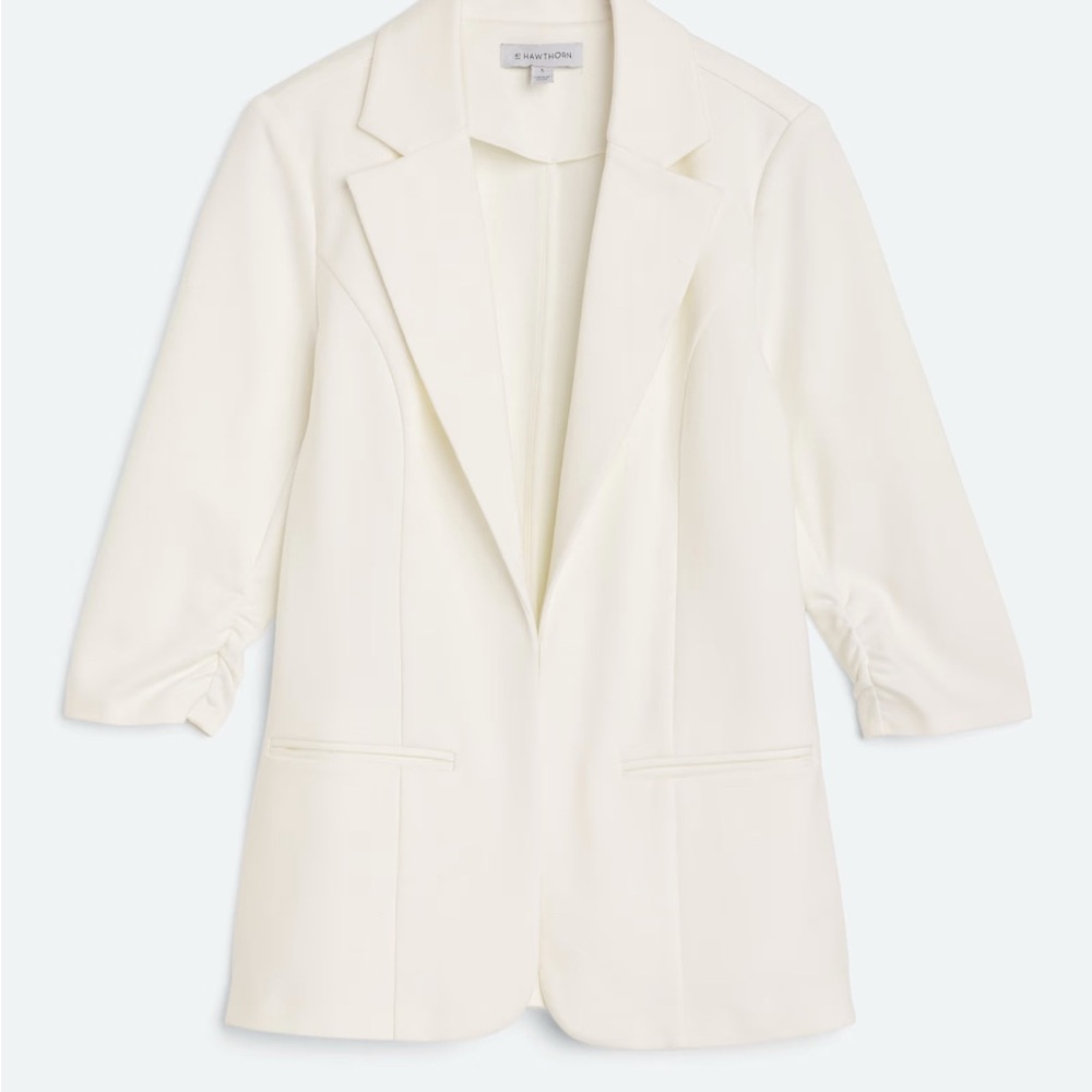 41 Hawthorn White Blazer